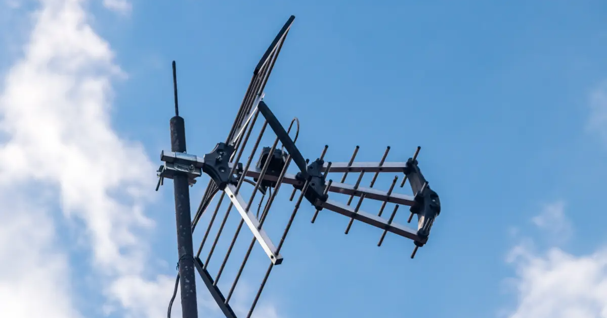 Jak znaleźć odpowiednią antenę DVB-T? Praktyczny poradnik dla każdego domowego widza